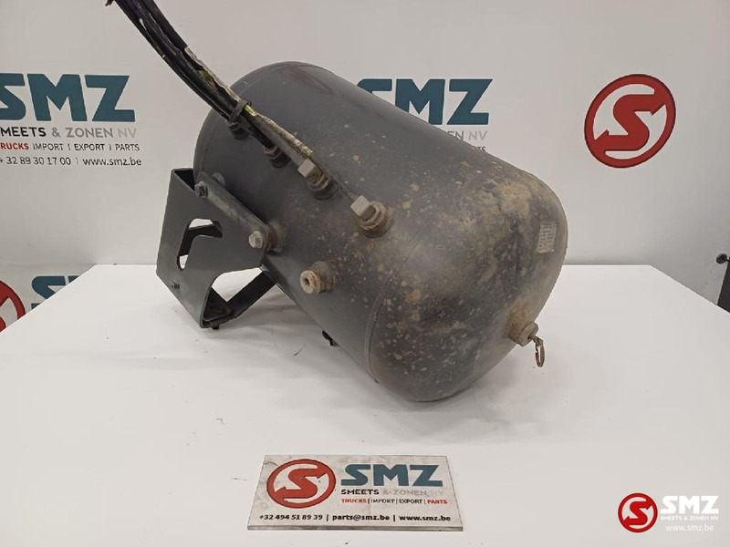 DAF Occ luchtketel 36L 12,5Bar DAF - Pièces de rechange pour Camion: photos 3 DAF Occ luchtketel 36L 12,5Bar DAF - Pièces de rechange pour Camion: photos 3