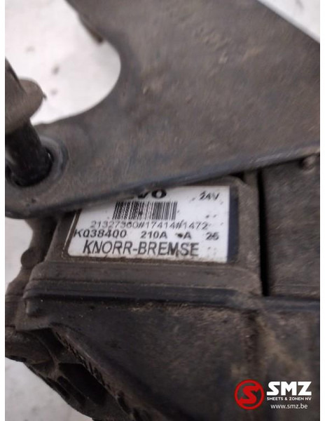 Volvo Occ EBS modulator Volvo FH 21327360 K038400 - Pièces de rechange pour Camion: photos 3 Volvo Occ EBS modulator Volvo FH 21327360 K038400 - Pièces de rechange pour Camion: photos 3