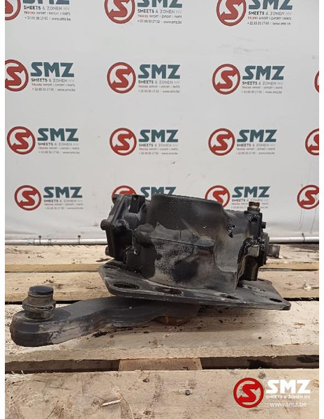 Renault Occ Stuurhuis Renault - Boîtier de direction pour Camion: photos 4 Renault Occ Stuurhuis Renault - Boîtier de direction pour Camion: photos 4