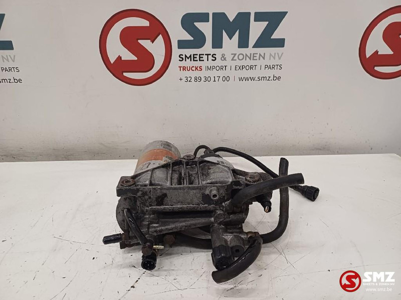 Renault Occ brandstoffilterhuis Renault - Filtre à carburant pour Camion: photos 1 Renault Occ brandstoffilterhuis Renault - Filtre à carburant pour Camion: photos 1