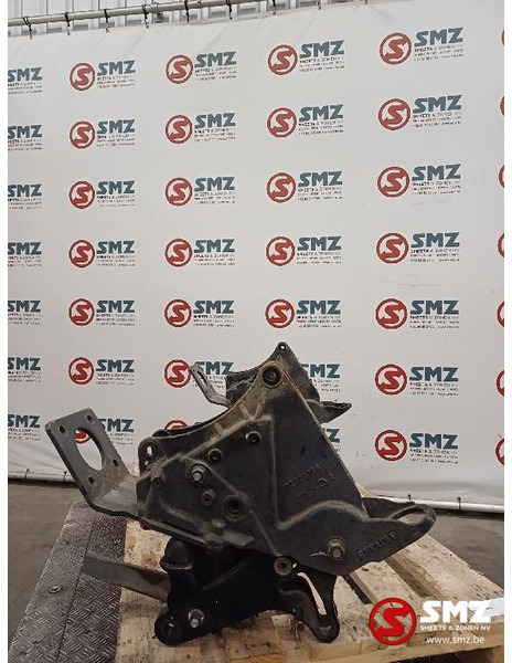 Renault Occ cabinestabilisatorstang + beugels Renault - Commande de gouvernail pour Camion: photos 3 Renault Occ cabinestabilisatorstang + beugels Renault - Commande de gouvernail pour Camion: photos 3