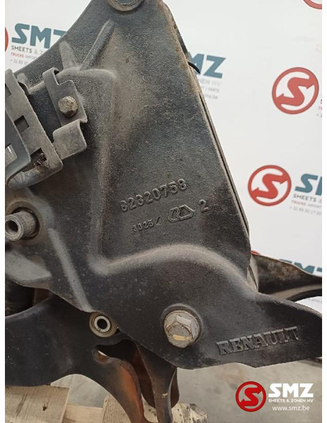 Renault Occ cabinestabilisatorstang + beugels Renault - Commande de gouvernail pour Camion: photos 5 Renault Occ cabinestabilisatorstang + beugels Renault - Commande de gouvernail pour Camion: photos 5