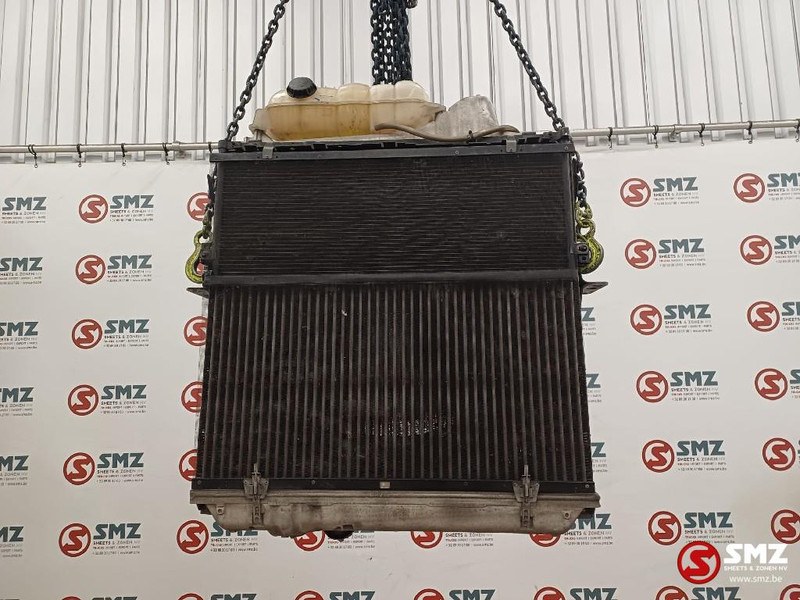 Renault Occ radiator + intercooler + expansievat DTI13 Ren - Radiateur pour Camion: photos 2 Renault Occ radiator + intercooler + expansievat DTI13 Ren - Radiateur pour Camion: photos 2
