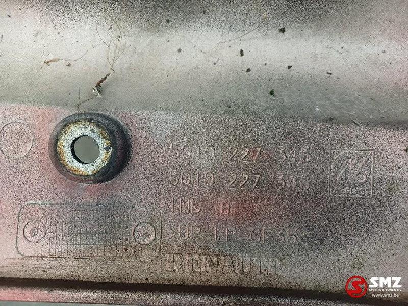 Renault Occ radiatorgrille Renault - Calandre pour Camion: photos 3 Renault Occ radiatorgrille Renault - Calandre pour Camion: photos 3