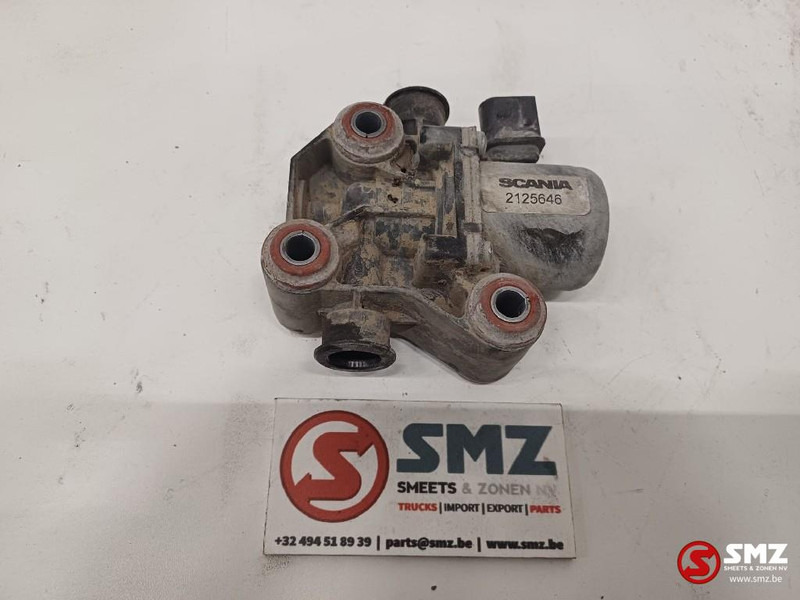 Scania Occ AdBluedoseerventiel Scania - Système de carburant pour Camion: photos 3 Scania Occ AdBluedoseerventiel Scania - Système de carburant pour Camion: photos 3