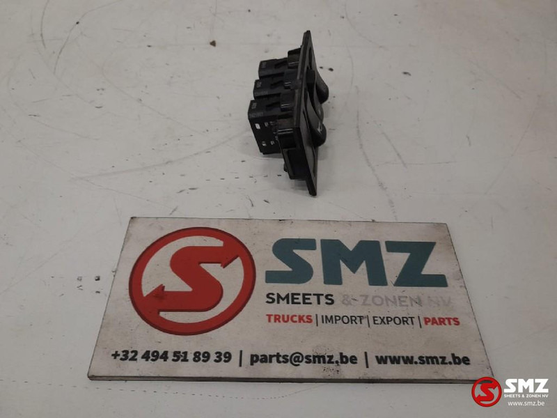 Scania Occ dashbordschakelaars Scania - Système électrique pour Camion: photos 5 Scania Occ dashbordschakelaars Scania - Système électrique pour Camion: photos 5