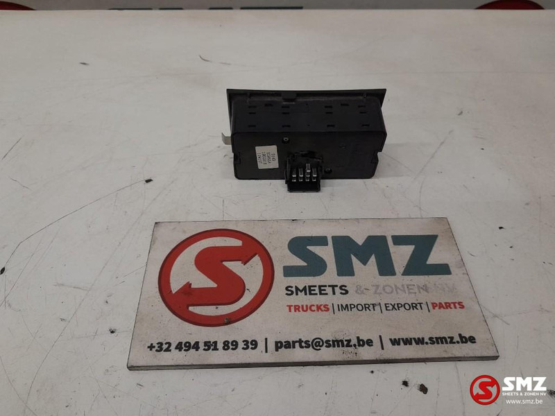 Scania Occ lichtschakelaar Scania - Système électrique pour Camion: photos 2 Scania Occ lichtschakelaar Scania - Système électrique pour Camion: photos 2