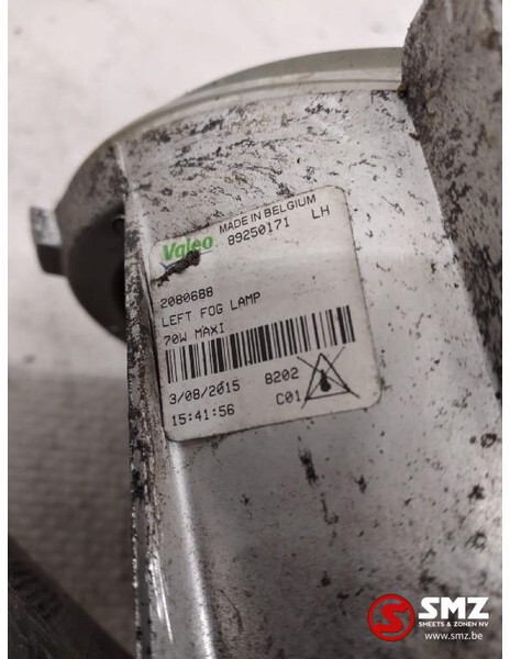 Scania Occ mistlamp links Scania R410 2080688 1852572 - Feu anti-brouillard pour Camion: photos 3 Scania Occ mistlamp links Scania R410 2080688 1852572 - Feu anti-brouillard pour Camion: photos 3