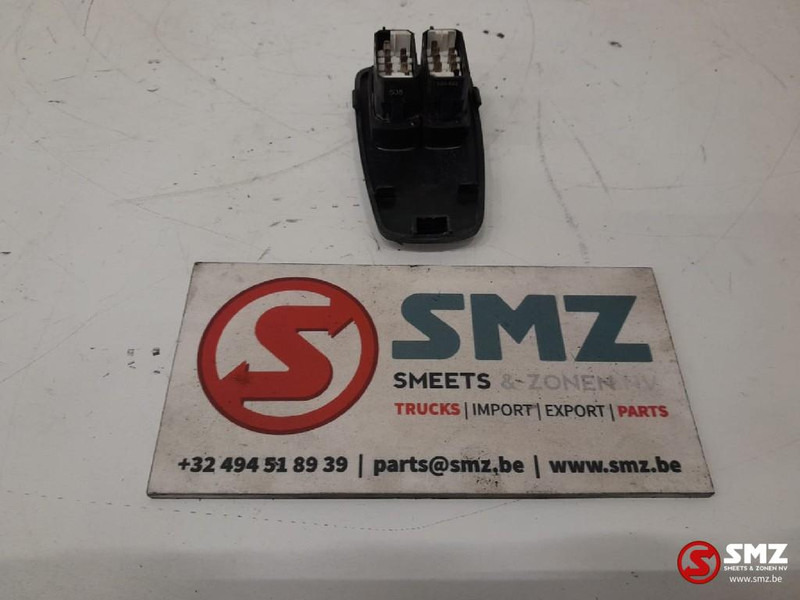 Scania Occ raamschakelaar bijrijderszijde Scania - Système électrique pour Camion: photos 5 Scania Occ raamschakelaar bijrijderszijde Scania - Système électrique pour Camion: photos 5