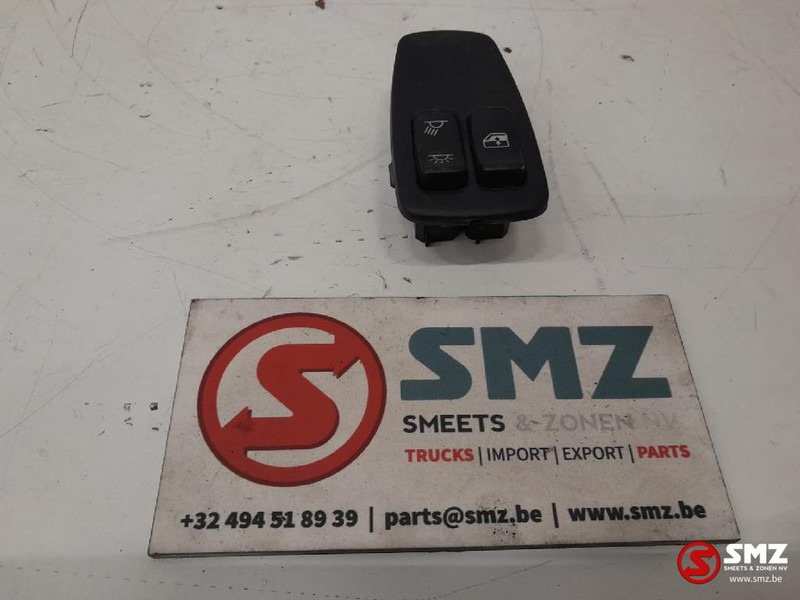 Scania Occ raamschakelaar bijrijderszijde Scania - Système électrique pour Camion: photos 2 Scania Occ raamschakelaar bijrijderszijde Scania - Système électrique pour Camion: photos 2