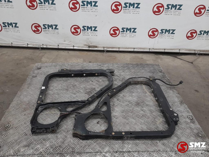 Volvo Occ 2 sideskirtbeugels Volvo - Frame/ Châssis pour Camion: photos 2 Volvo Occ 2 sideskirtbeugels Volvo - Frame/ Châssis pour Camion: photos 2