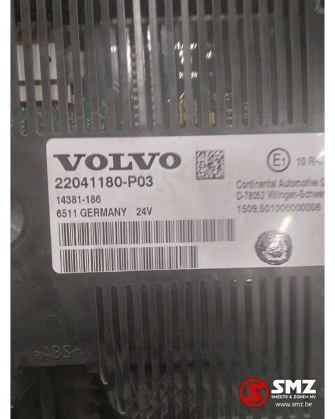 Volvo Occ display radio Volvo FH4 - Panel de instrumentos pour Camion: photos 3 Volvo Occ display radio Volvo FH4 - Panel de instrumentos pour Camion: photos 3