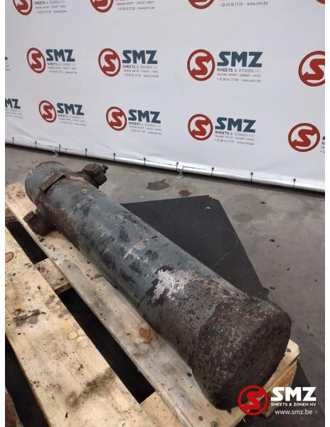 Volvo Occ hydraulische zuiger 92 cm 4x uitschuifbaar - Hydraulique pour Camion: photos 2 Volvo Occ hydraulische zuiger 92 cm 4x uitschuifbaar - Hydraulique pour Camion: photos 2