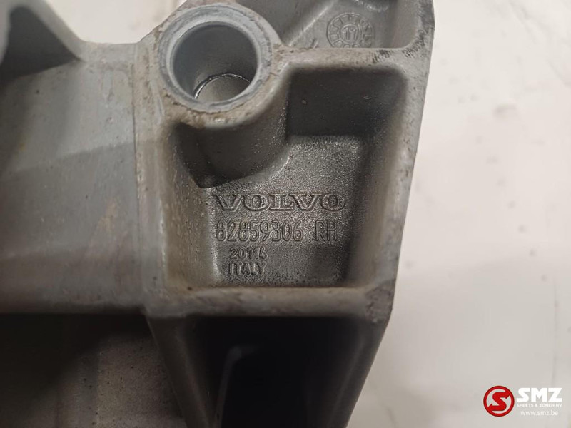 Volvo Occ opstaptrede rechts Volvo - Cabine et intérieur pour Camion: photos 5 Volvo Occ opstaptrede rechts Volvo - Cabine et intérieur pour Camion: photos 5