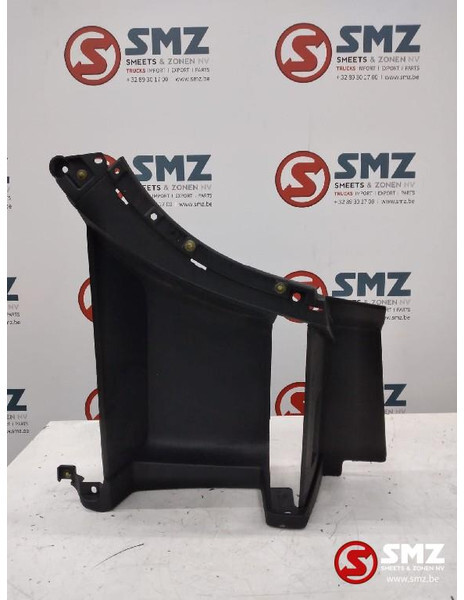 Volvo Occ tredeplankbehuizing links Volvo FH 82136982 - Cabine et intérieur pour Camion: photos 2 Volvo Occ tredeplankbehuizing links Volvo FH 82136982 - Cabine et intérieur pour Camion: photos 2