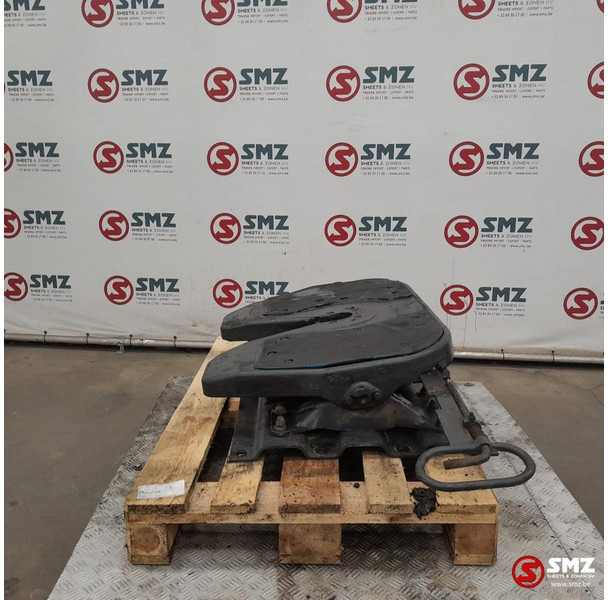 Jost Occ koppelschotel JSK37C + montageplaat JOST - Sellette d'attelage pour Camion: photos 4 Jost Occ koppelschotel JSK37C + montageplaat JOST - Sellette d'attelage pour Camion: photos 4