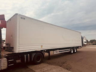 Van Hool Roldeur APK - Semi-remorque fourgon: photos 1 Van Hool Roldeur APK - Semi-remorque fourgon: photos 1