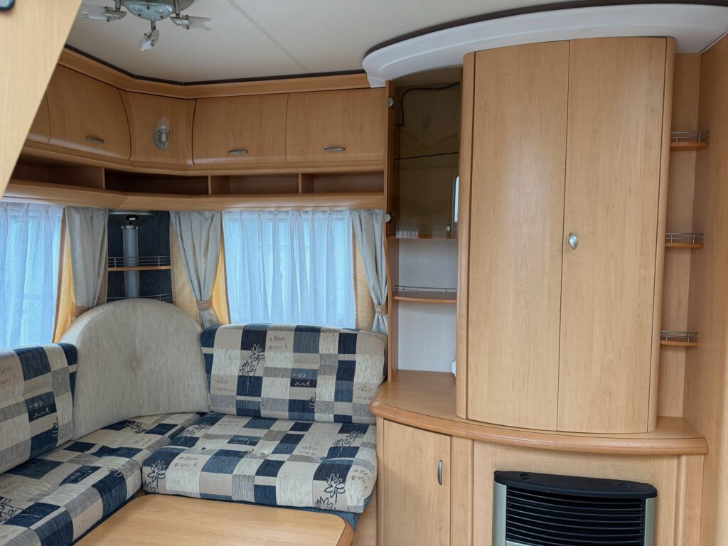 Hobby De Luxe 540 UL 2007 - Caravane: photos 5 Hobby De Luxe 540 UL 2007 - Caravane: photos 5