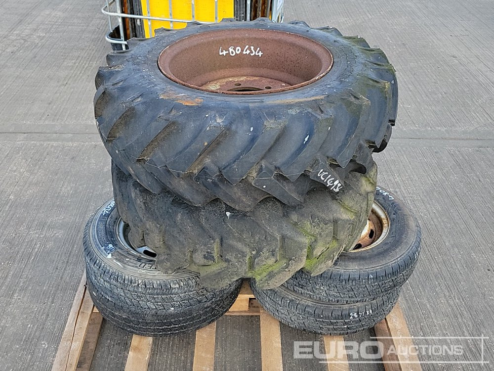 10.5-18 Tyre & Rim (2 of), 165R13C Tyre & Rim (4 of) - Pneu: photos 4 10.5-18 Tyre & Rim (2 of), 165R13C Tyre & Rim (4 of) - Pneu: photos 4