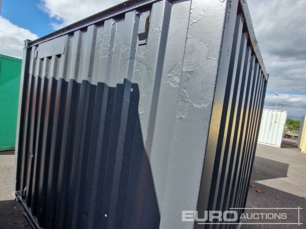 10' x 8' Container - Conteneur maritime: photos 2 10' x 8' Container - Conteneur maritime: photos 2