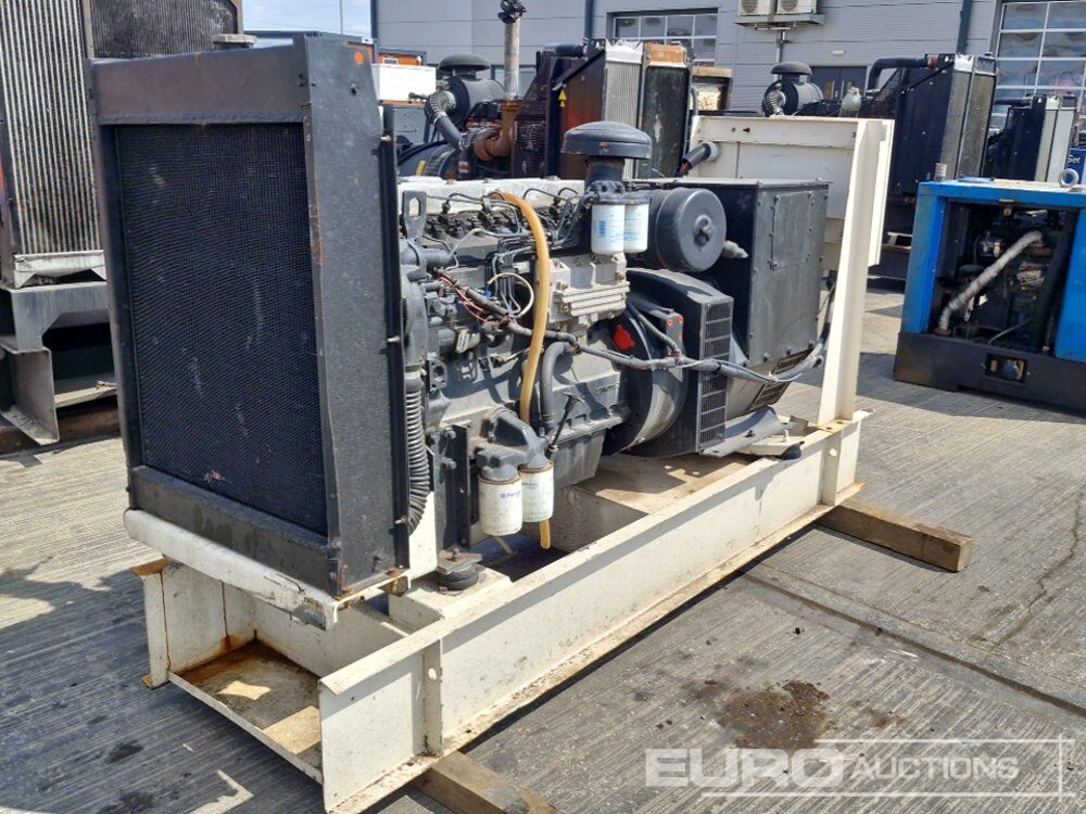 100kVA Generator, Perkins Engine - Groupe électrogène: photos 5 100kVA Generator, Perkins Engine - Groupe électrogène: photos 5