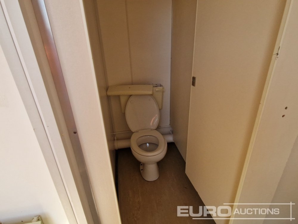 Conteneur maritime 12' x 8' Toilet (Cannot Be Reconsigned): photos 16