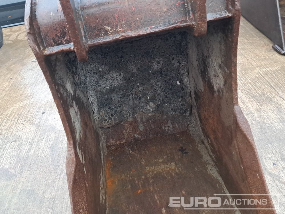 Godet 18" Geith Digging Bucket 50mm Pin to suit 6-8 Ton Excavator: photos 6 Godet 18" Geith Digging Bucket 50mm Pin to suit 6-8 Ton Excavator: photos 6