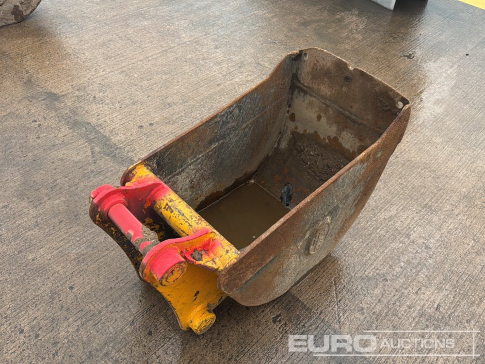18" Strickland Digging Bucket 45mm Pin to suit 4-6 Ton Excavator - Godet: photos 4 18" Strickland Digging Bucket 45mm Pin to suit 4-6 Ton Excavator - Godet: photos 4