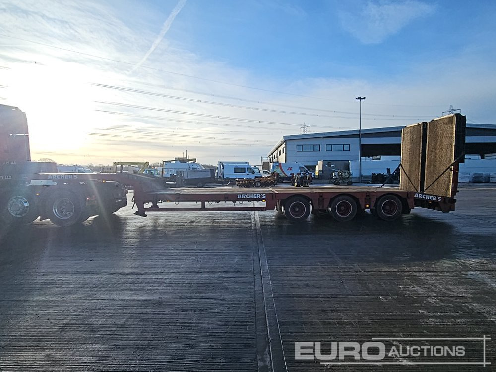 1998 Nooteboom Tri Axle Step Frame Low Loader Trailer, Flip Tow Ramps - Semi-remorque surbaissé: photos 2 1998 Nooteboom Tri Axle Step Frame Low Loader Trailer, Flip Tow Ramps - Semi-remorque surbaissé: photos 2