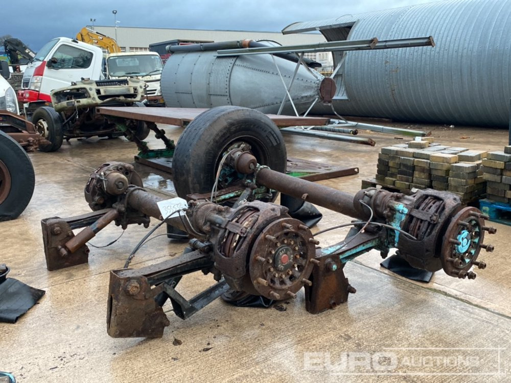 2 10 Stud Trailer Axles (2 of) - Essieu et pièces pour Remorque: photos 2 2 10 Stud Trailer Axles (2 of) - Essieu et pièces pour Remorque: photos 2