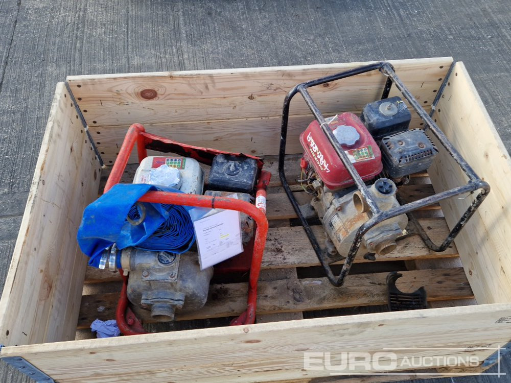 2" Water Pump, Honda Engine (2 of) - Pompe à eau: photos 2 2" Water Pump, Honda Engine (2 of) - Pompe à eau: photos 2
