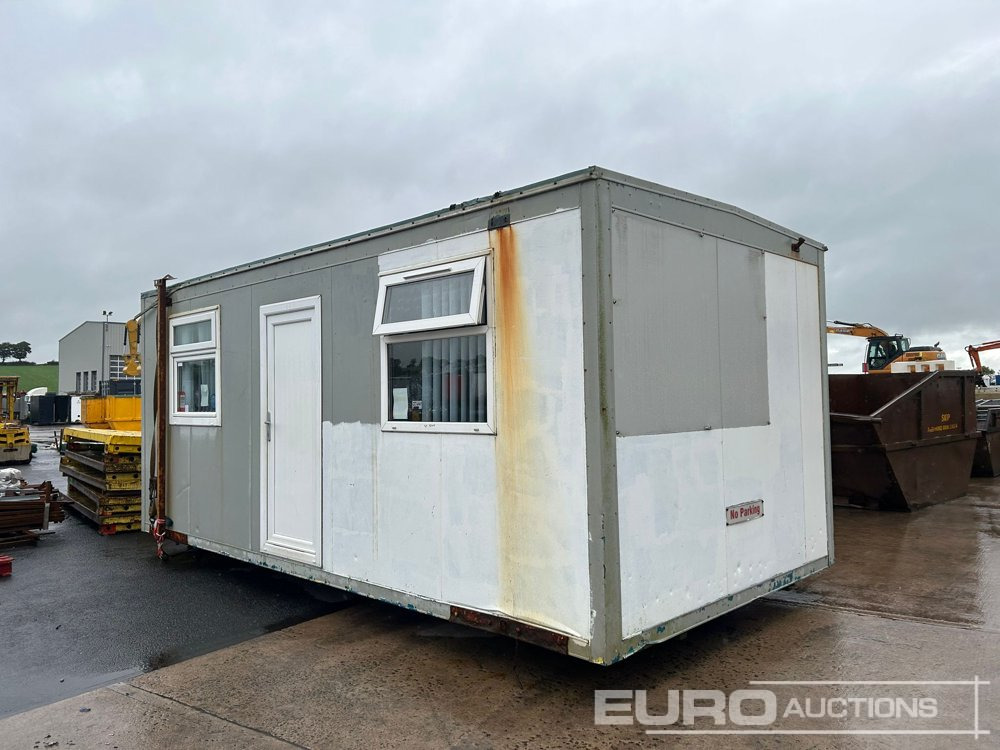20' x 10' Office Container (Cannot Be Reconsigned) - Conteneur maritime: photos 3 20' x 10' Office Container (Cannot Be Reconsigned) - Conteneur maritime: photos 3