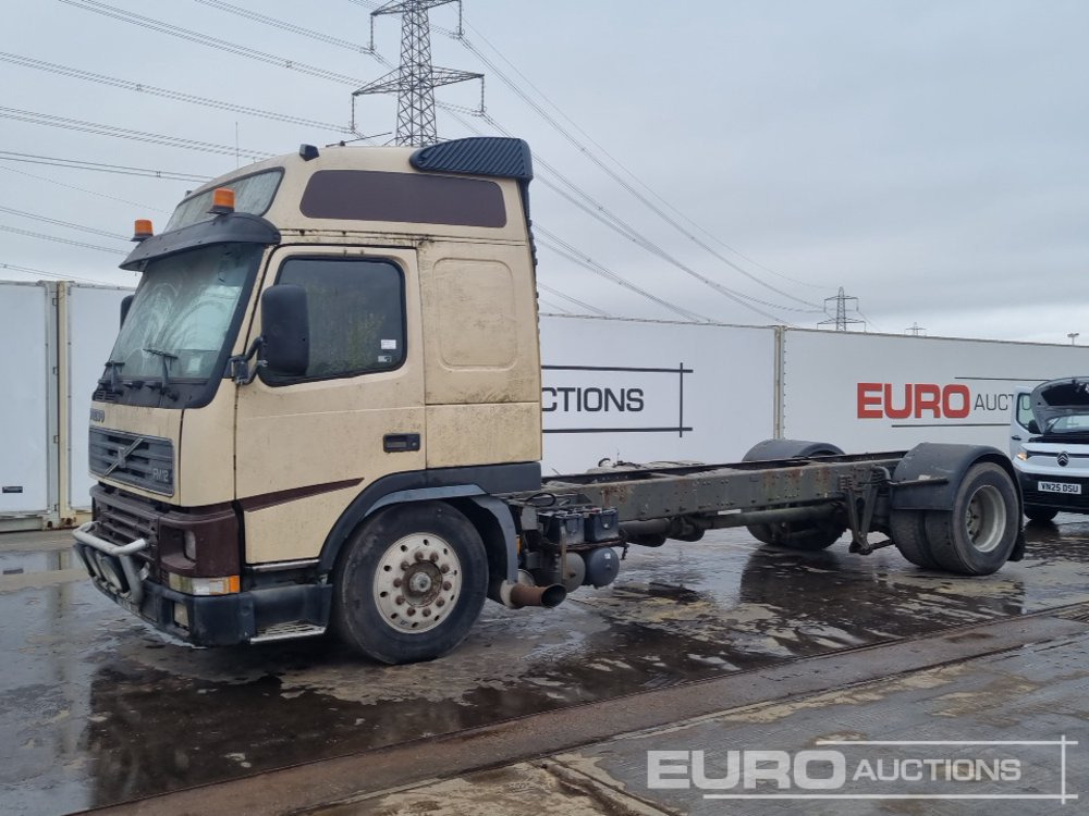2000 Volvo FM12 - Châssis cabine: photos 1 2000 Volvo FM12 - Châssis cabine: photos 1