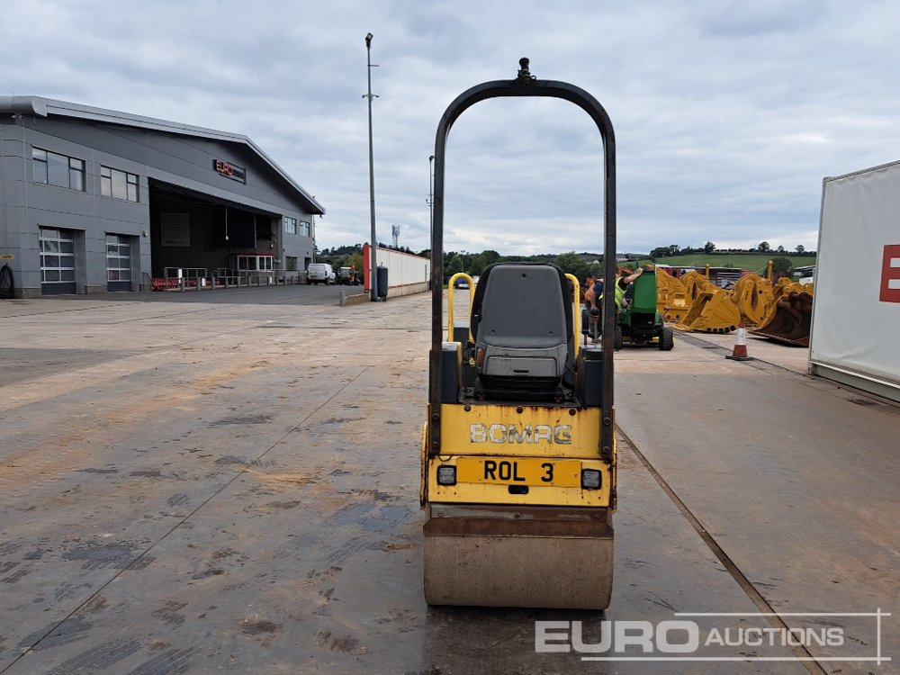 2001 Bomag BW80AD-2 - Compacteur: photos 4 2001 Bomag BW80AD-2 - Compacteur: photos 4