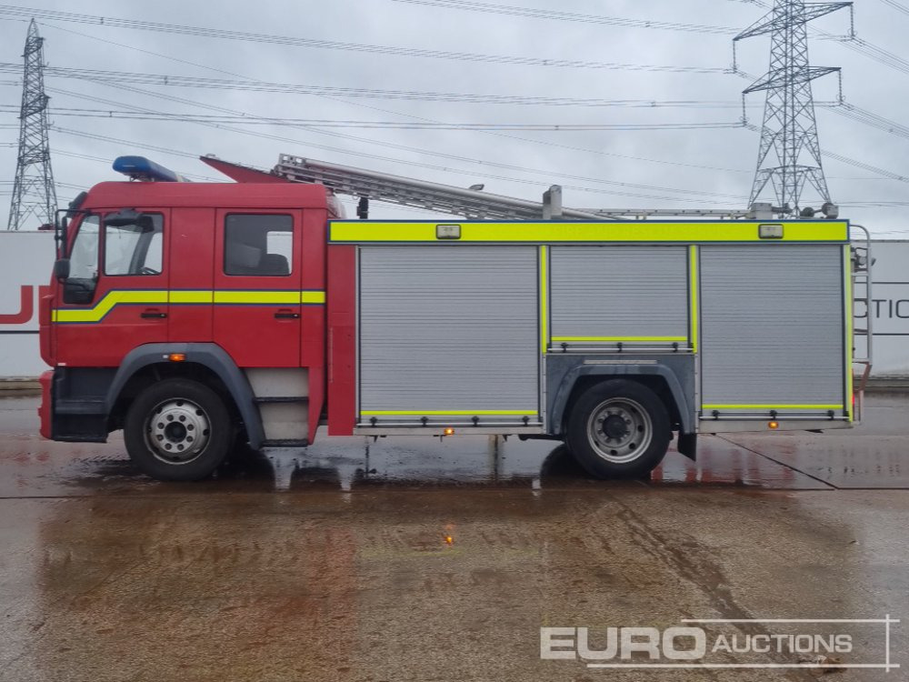 2002 MAN 4x2 Fire Engine, Automatic Gearbox (Reg. Docs. Available) - Camion de pompier: photos 2 2002 MAN 4x2 Fire Engine, Automatic Gearbox (Reg. Docs. Available) - Camion de pompier: photos 2