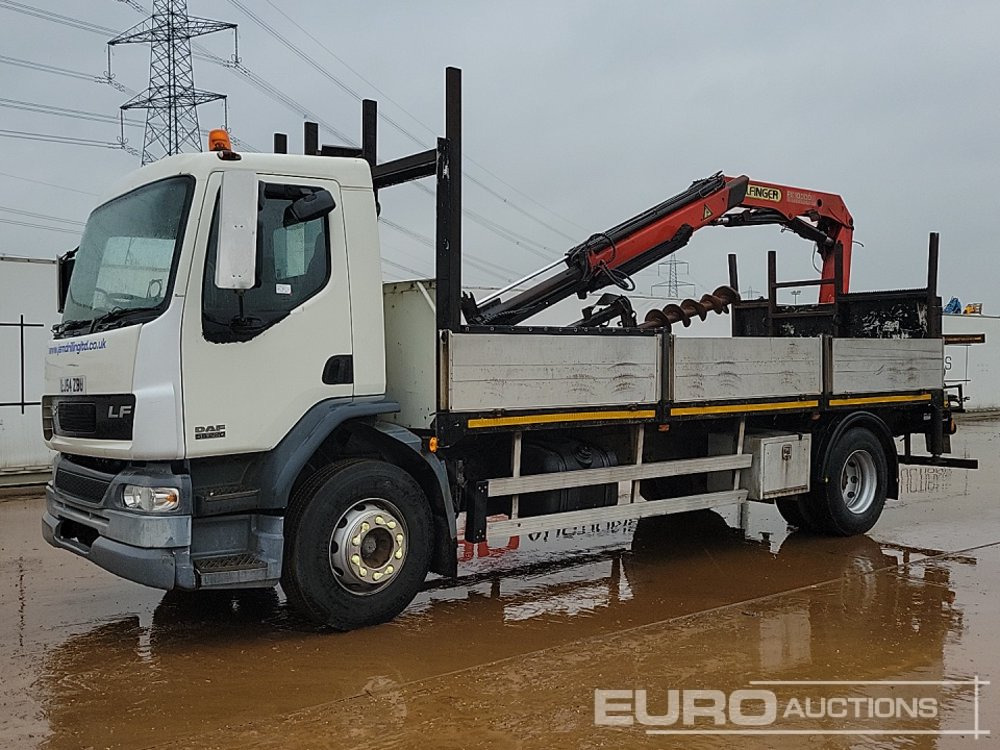 2004 DAF LF55.220 - Camion plateau: photos 1 2004 DAF LF55.220 - Camion plateau: photos 1