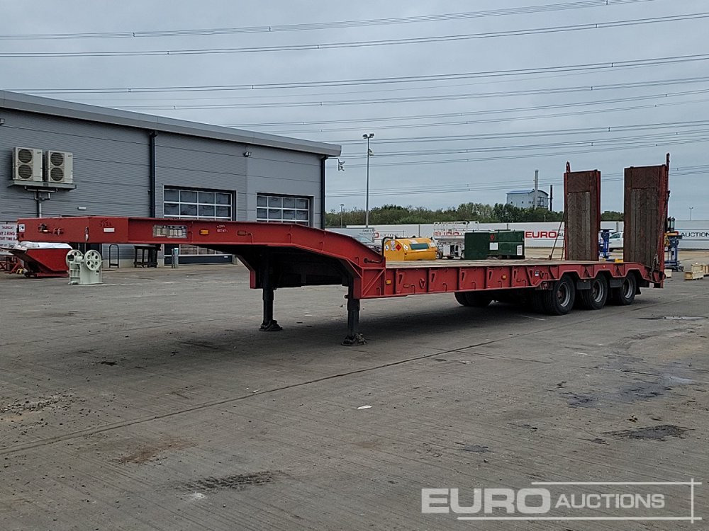 2005 ARB Tri Axle Step Frame Low Loader Trailer, Out Riggers, Hydraulic Flip Toe Ramps - Semi-remorque surbaissé: photos 1 2005 ARB Tri Axle Step Frame Low Loader Trailer, Out Riggers, Hydraulic Flip Toe Ramps - Semi-remorque surbaissé: photos 1