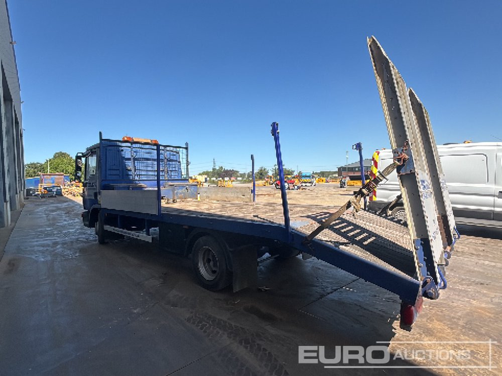 2006 MAN 4x2 Beavertail Plant Lorry, Winch, Ramps, Automatic Gearbox (Electrical Fault) - Camion porte-voitures: photos 2 2006 MAN 4x2 Beavertail Plant Lorry, Winch, Ramps, Automatic Gearbox (Electrical Fault) - Camion porte-voitures: photos 2