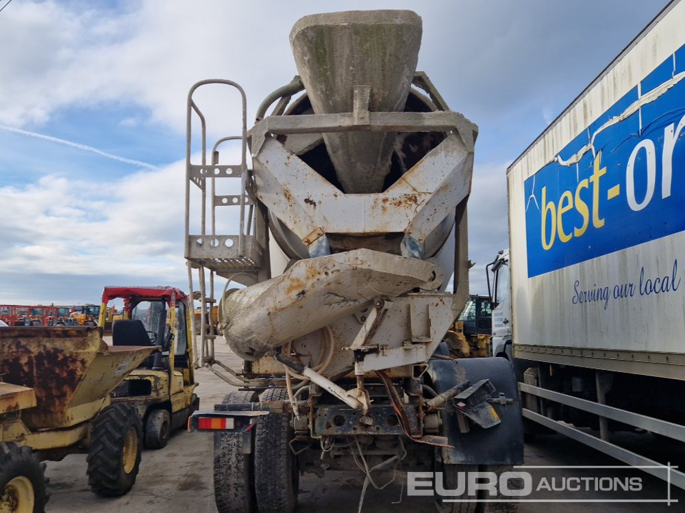 2006 Mercedes Axor - Camion malaxeur: photos 3 2006 Mercedes Axor - Camion malaxeur: photos 3