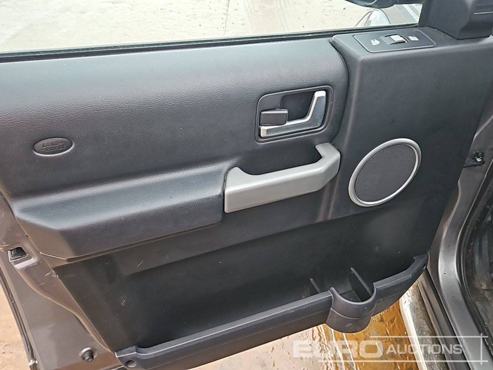 SUV 2007 Land Rover Discovery 3: photos 25