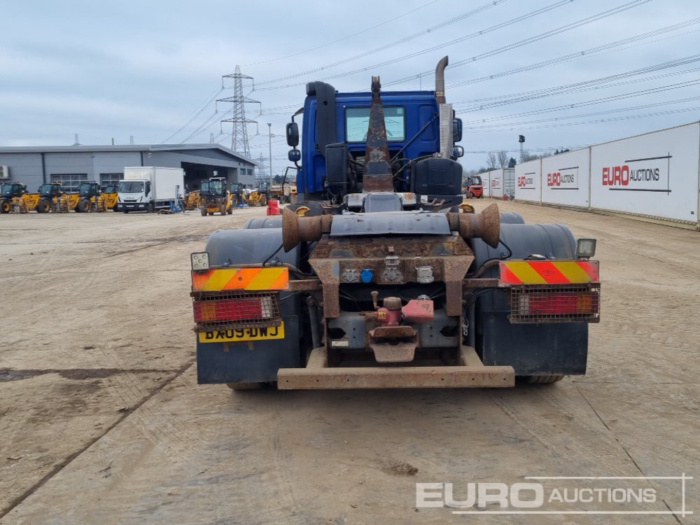 2009 DAF 85.410 - Camion ampliroll: photos 4 2009 DAF 85.410 - Camion ampliroll: photos 4