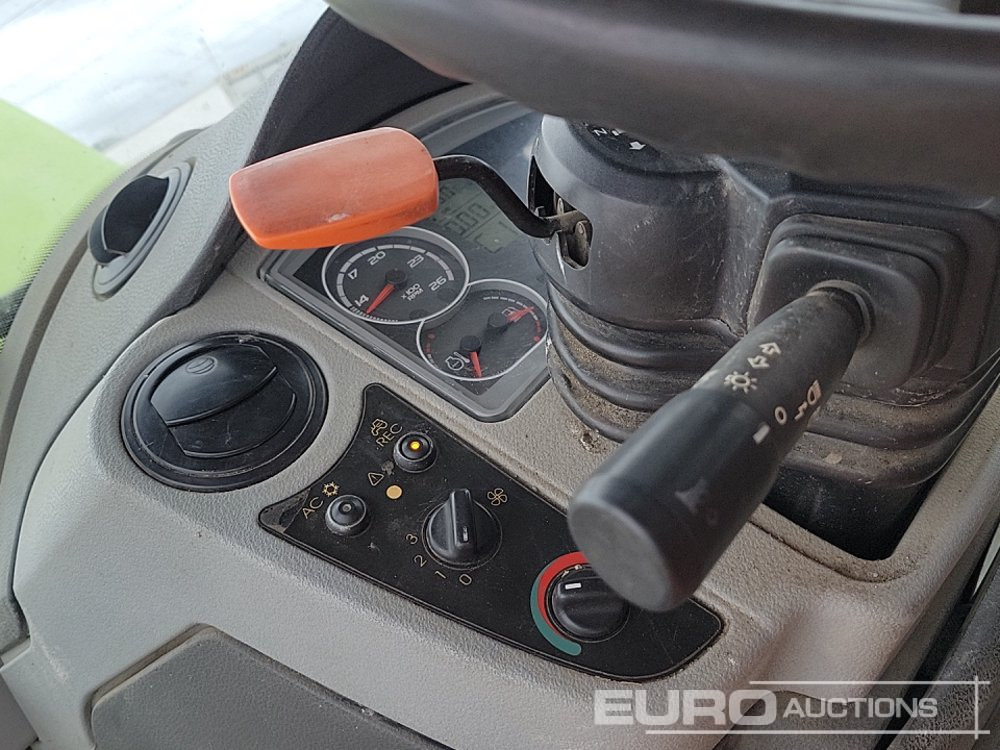 Tracteur agricole 2010 Class 610: photos 35