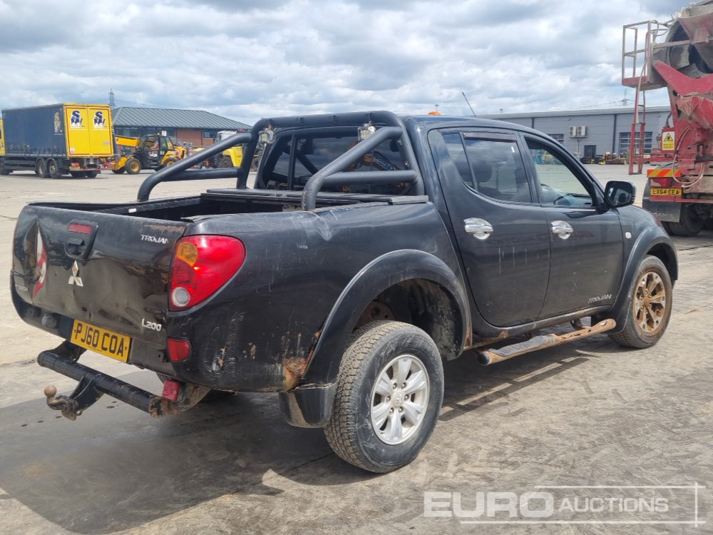 2010 Mitsubishi L200 - Pick-up: photos 5 2010 Mitsubishi L200 - Pick-up: photos 5