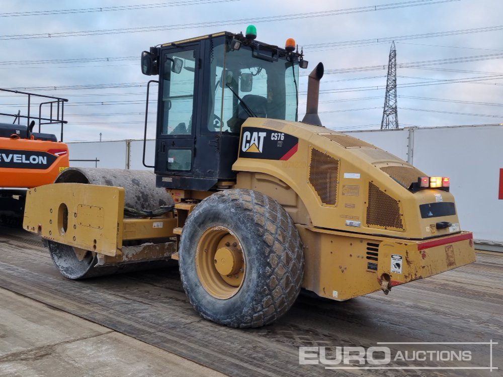 2011 CAT CS74 - Compacteur: photos 3 2011 CAT CS74 - Compacteur: photos 3