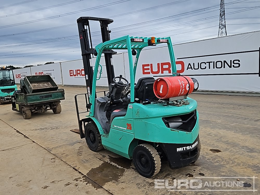 2011 Mitsubishi FG25N - Chariot élévateur: photos 3 2011 Mitsubishi FG25N - Chariot élévateur: photos 3
