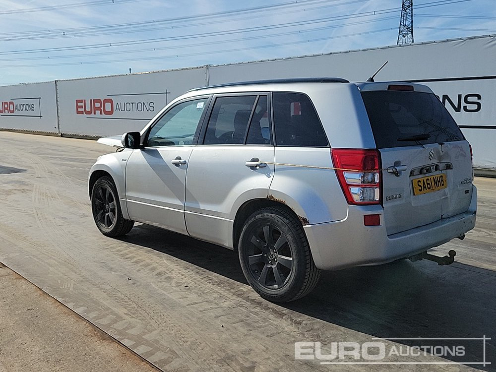 2011 Suzuki Grand Vitara - SUV: photos 3 2011 Suzuki Grand Vitara - SUV: photos 3