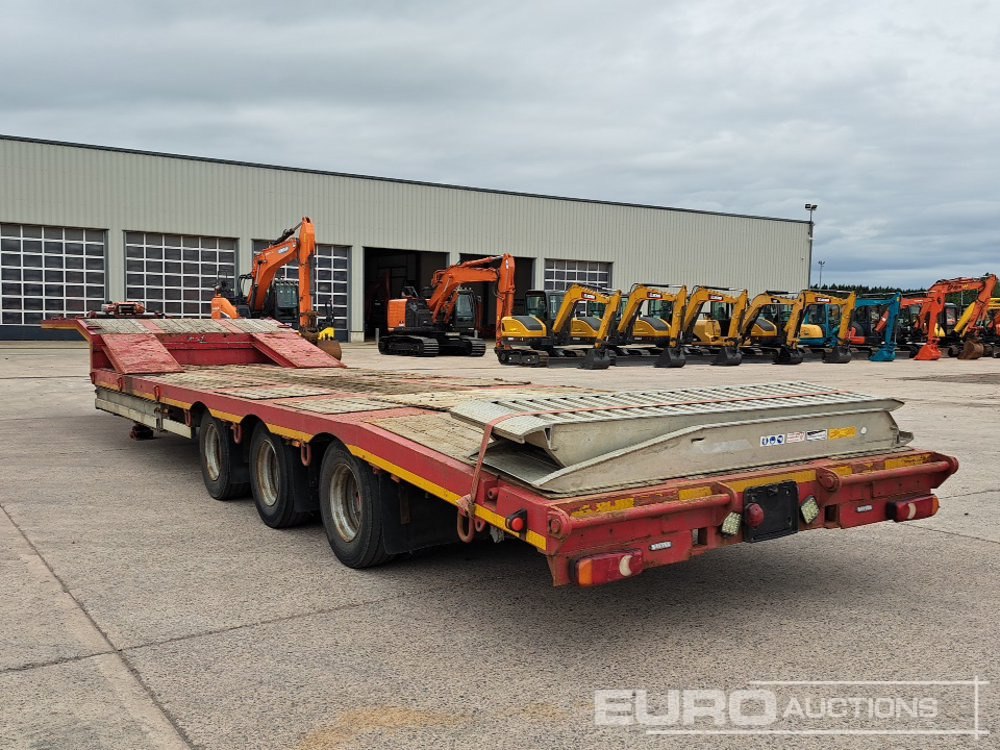 2011 Wraith Tri Axle Stepframe Low Loader Trailer, Winch, Ramps - Semi-remorque surbaissé: photos 3 2011 Wraith Tri Axle Stepframe Low Loader Trailer, Winch, Ramps - Semi-remorque surbaissé: photos 3