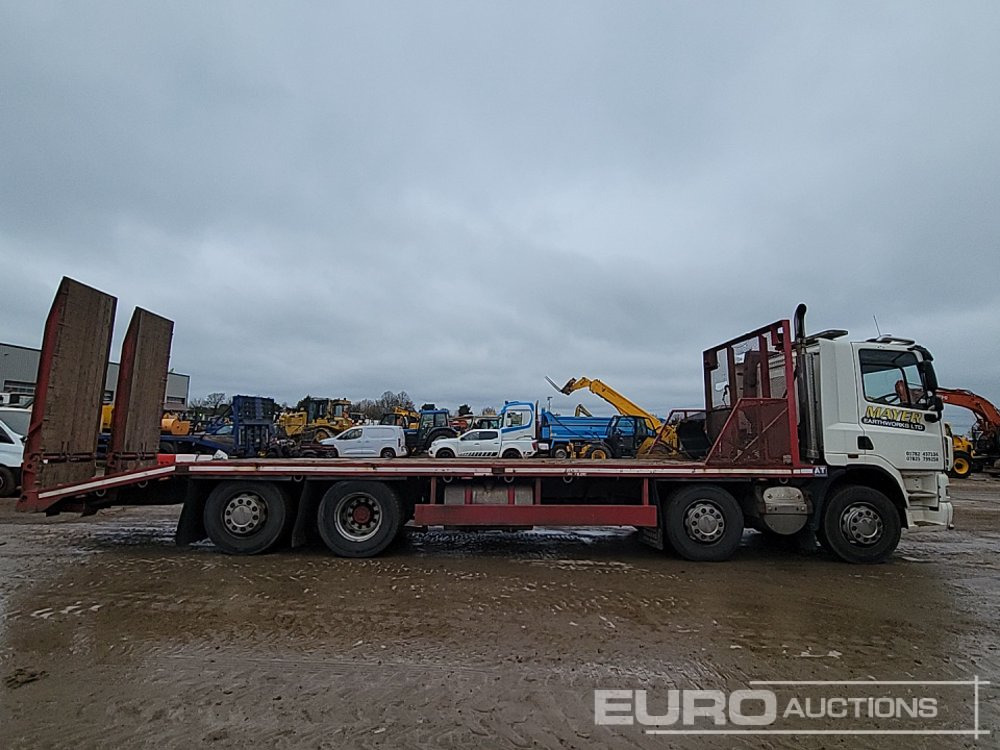 Camion plateau pour transport de équipements lourds 2012 DAF CF: photos 6