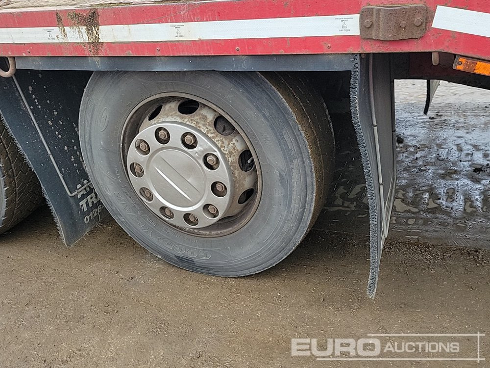 Camion plateau pour transport de équipements lourds 2012 DAF CF: photos 13