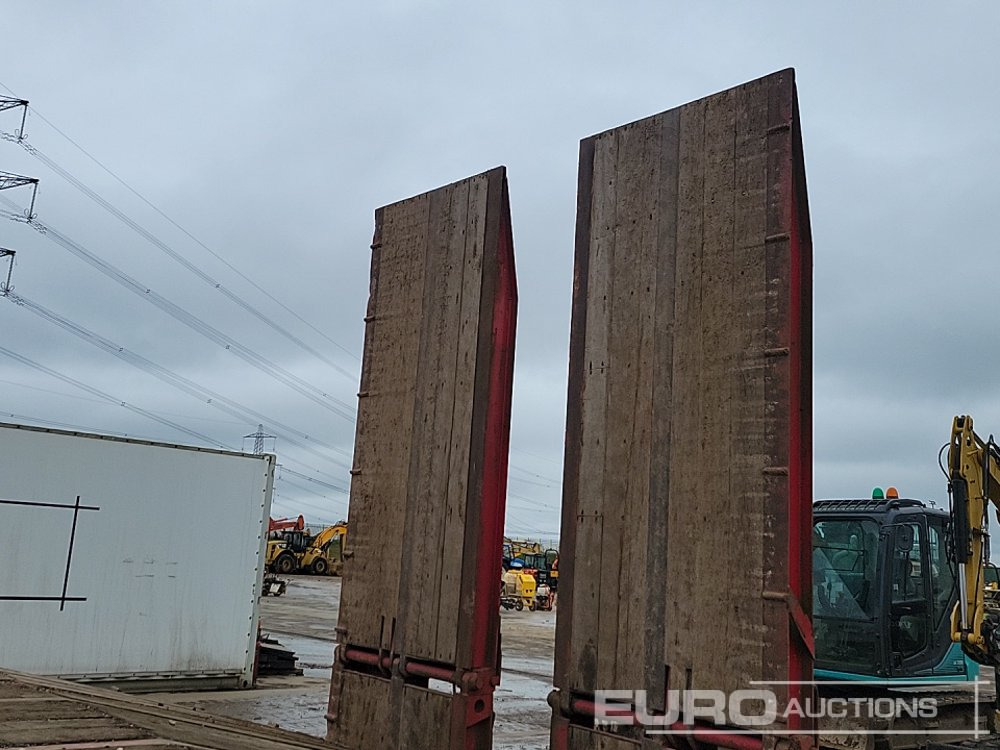 Camion plateau pour transport de équipements lourds 2012 DAF CF: photos 19